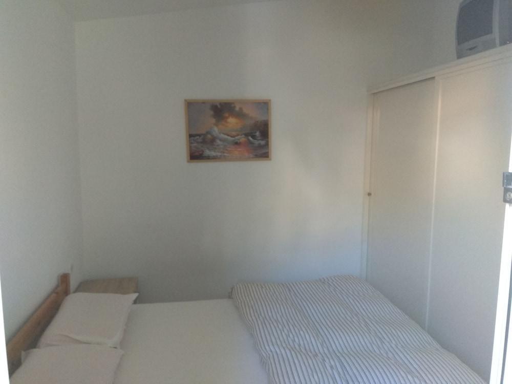 Roula'S Rooms Aegina 外观 照片